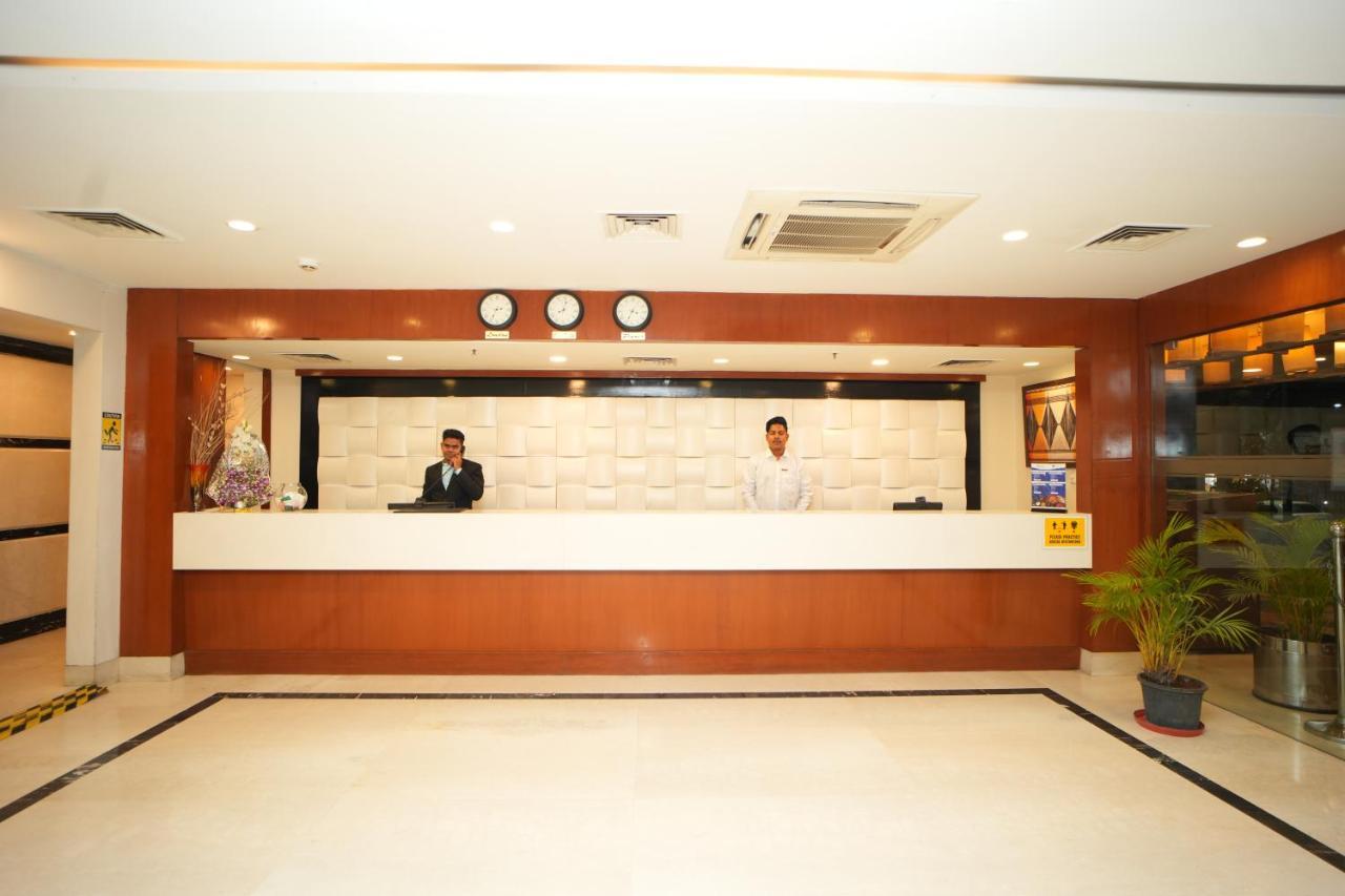 The Altruist Business Hotel Hitech Haiderabad Buitenkant foto